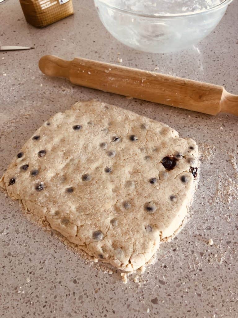 Blueberry scones dough. Easy recipe for healthy blueberry scones. 